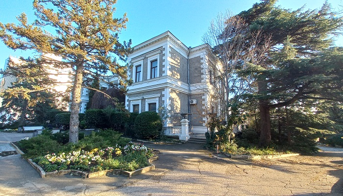 Дворец Кузнецова в Крыму.jpg