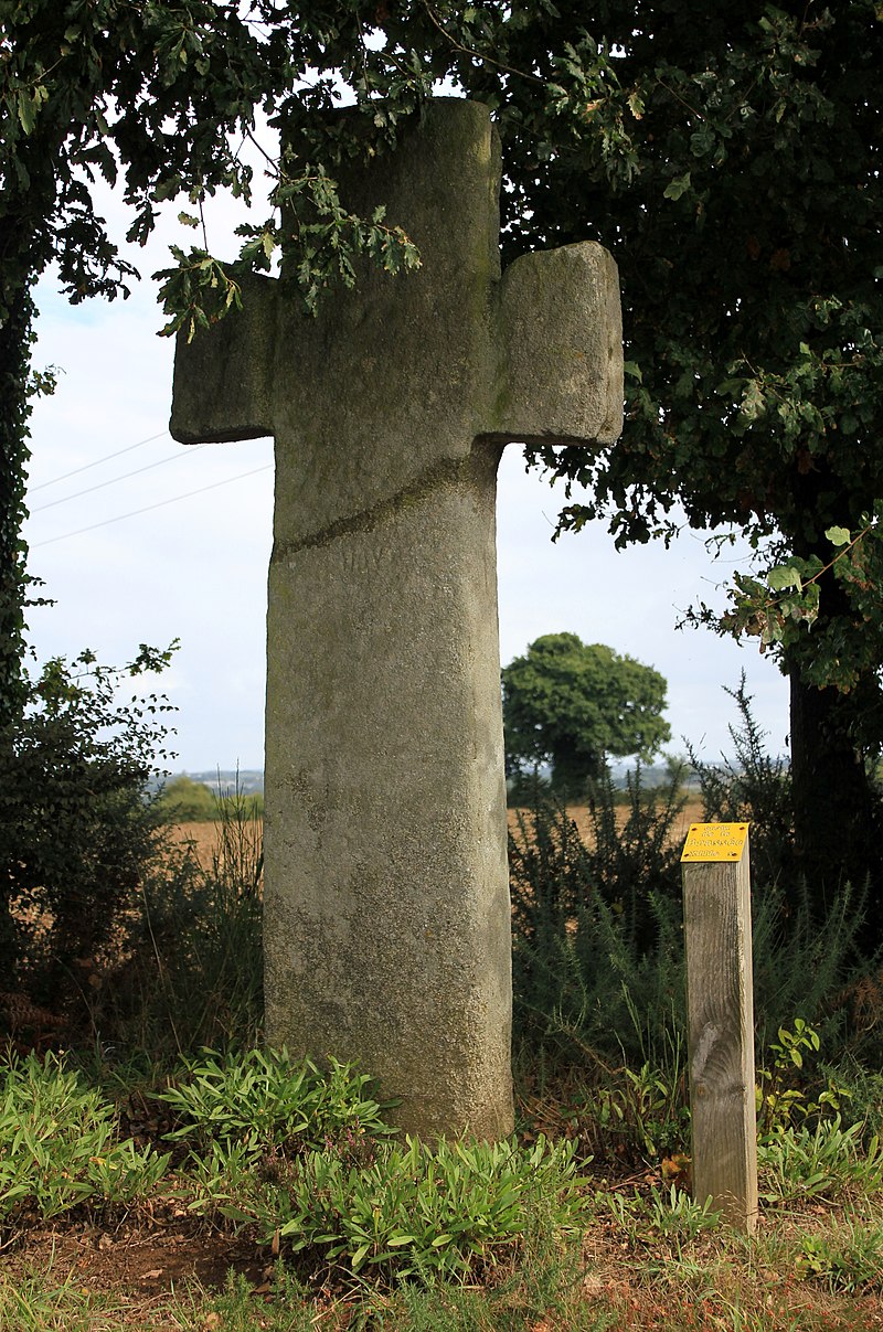 бретань Croix_de_la_Brassée_(Guillac)_5090.JPG