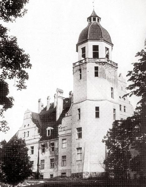 вецкалки 1912-14 Veckārķu_muižas_pils_pēc_1920._gada.jpg