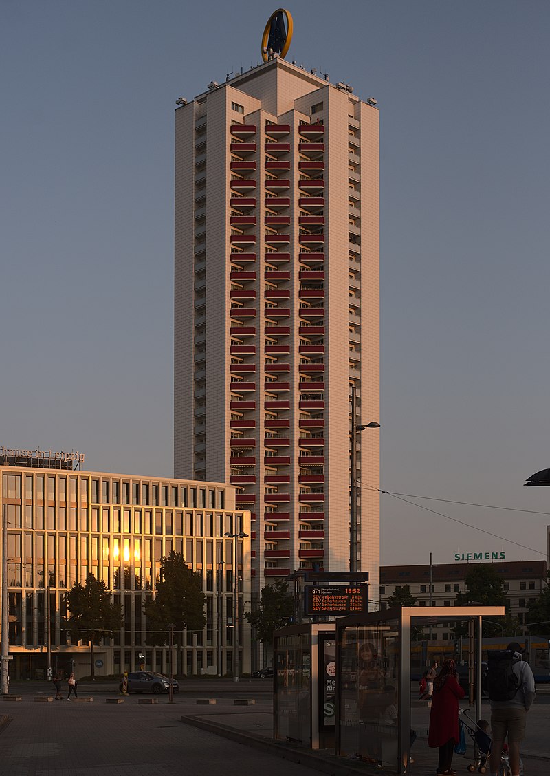 гдр800px-20200911_Wintergartenhochhaus.jpg