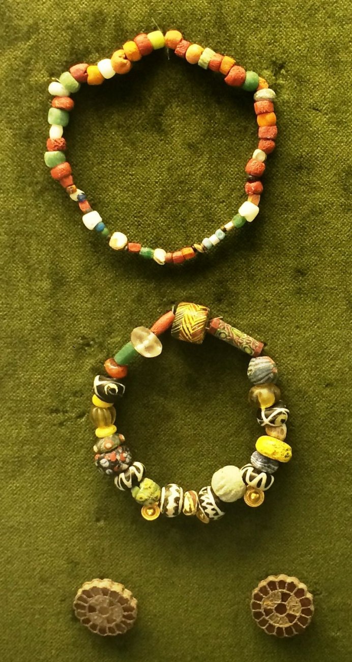гепидGermanic_hungary_5-6th_cAD_grave_jewelry_IMG_1211.JPG