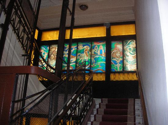 египет космополитен escalier.jpg