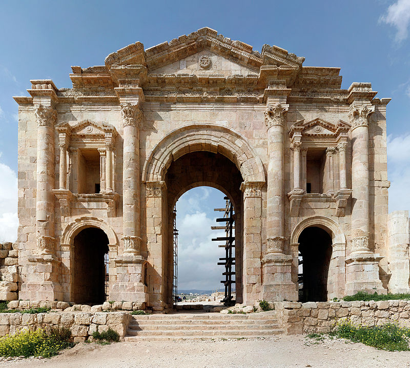 иордан 800px-Hadrian_Arc_Pan-2.jpg