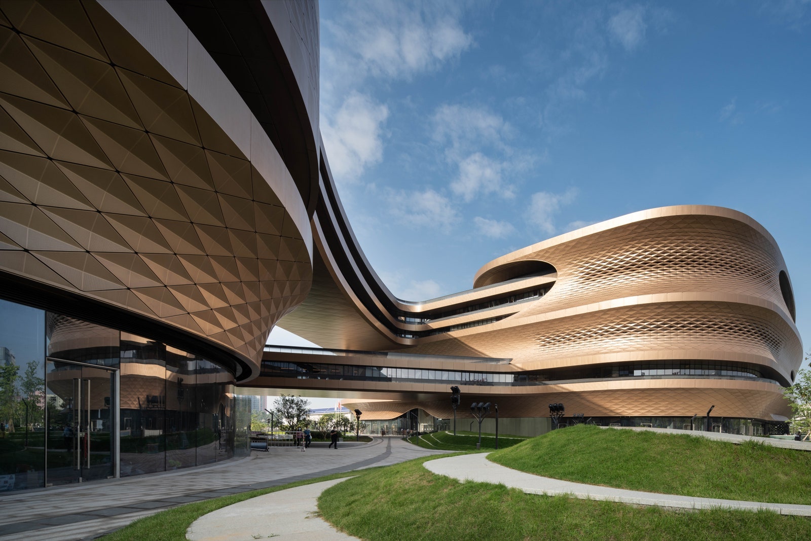 кит5_ZHA_Infinitus Plaza_Photo by Liang Xue.jpeg