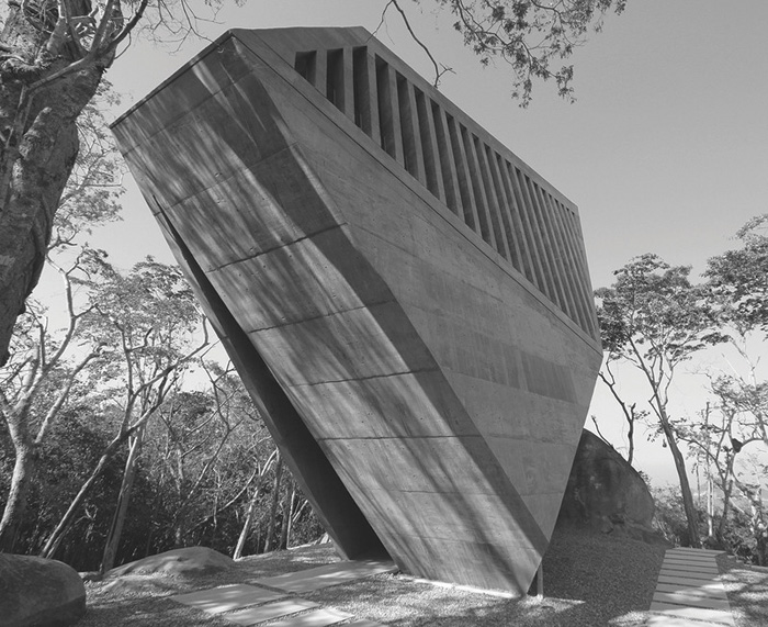 мексика часовнаяbrutalism-photography-peter-chadwick8.jpg