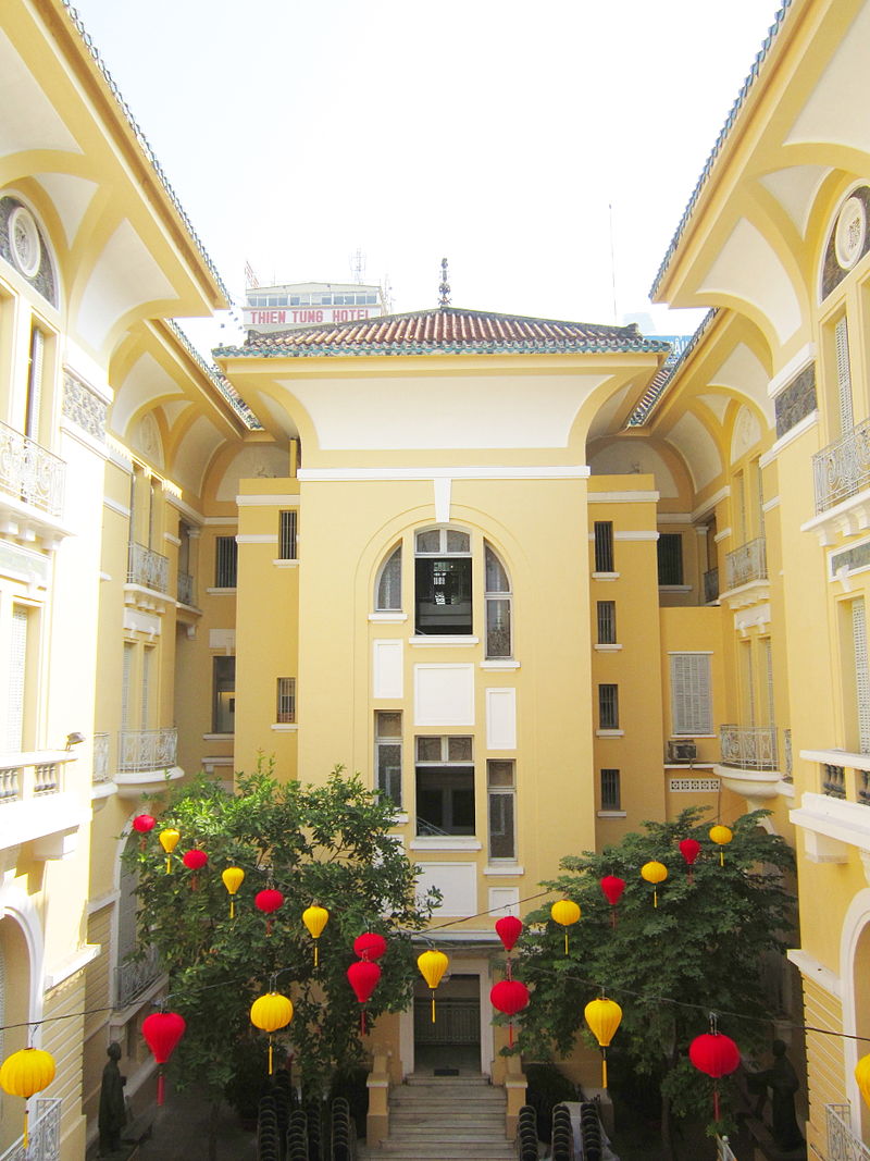 сайгон музей800px-Giếng_trời.jpg