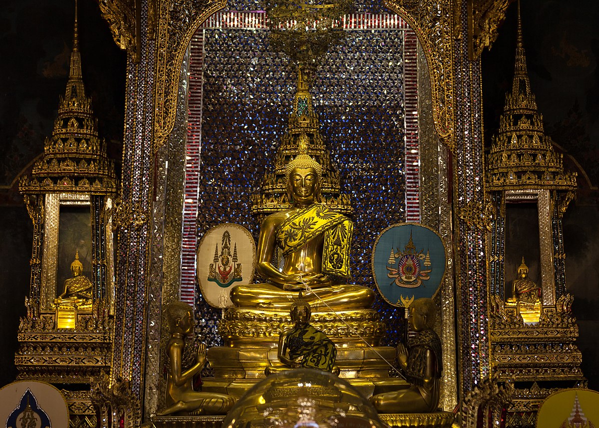 сиам 641200px-Phra_Phuttha_Sihing_in_Wat_Ratchapradit.jpg