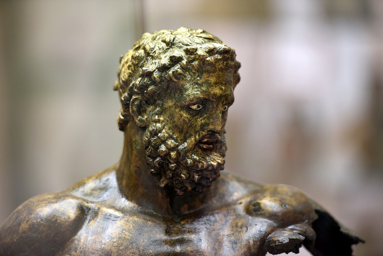 харакена Detail,_upper_part__Iraq._Iraq_Museum.jpg