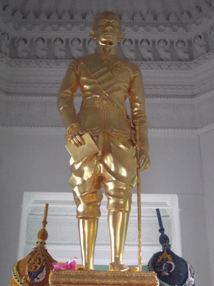 พระบรมรูป_รัชกาลที่_๔_วัดราชประดิษฐสถิตมหาสีมาราม_Statue_of_King_Rama_IV.jpg