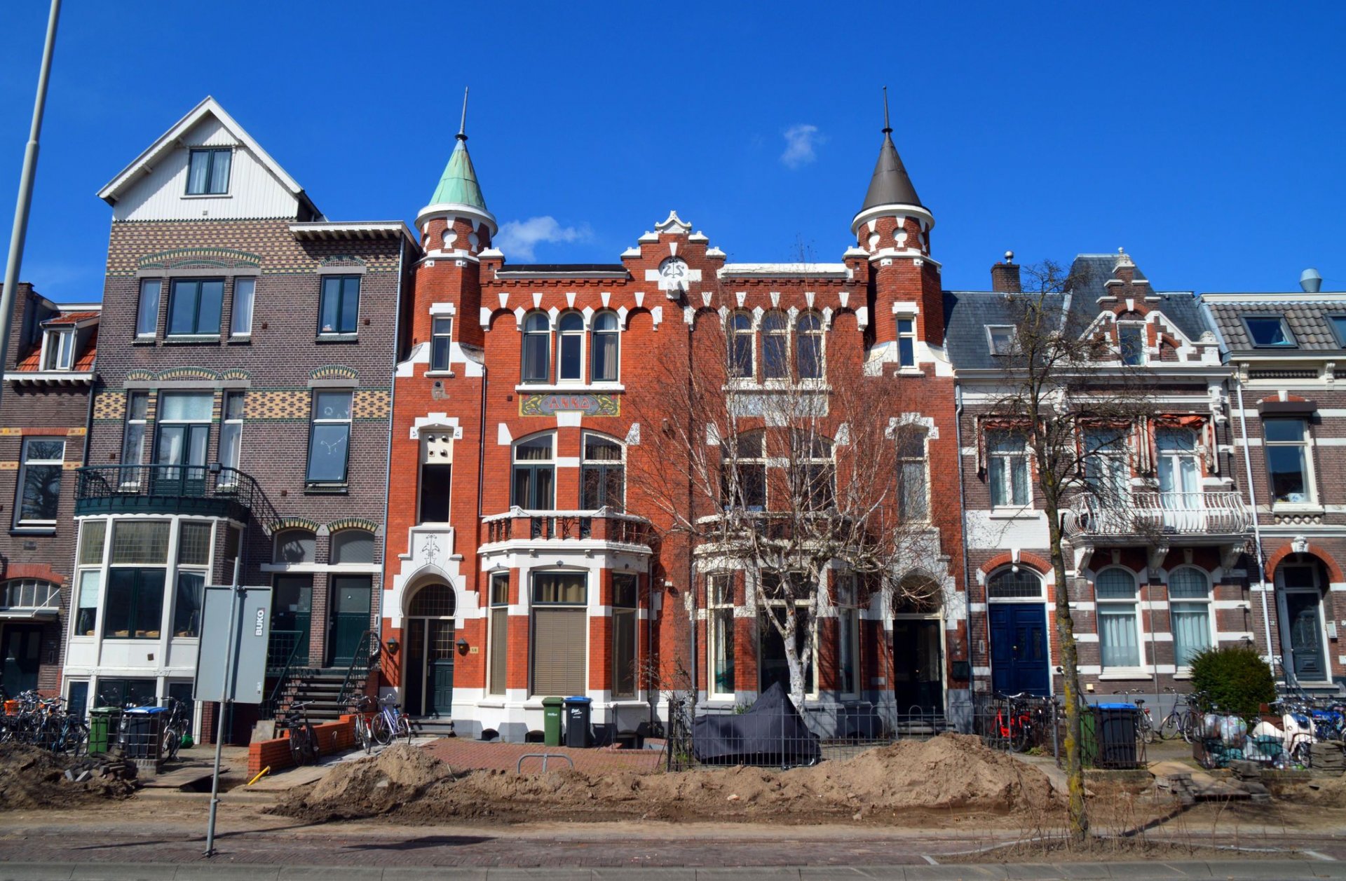 1 Graafseweg_58-60_Nijmegen_Oscar_Leeuw_Art_Deco_Jugendstil.jpg