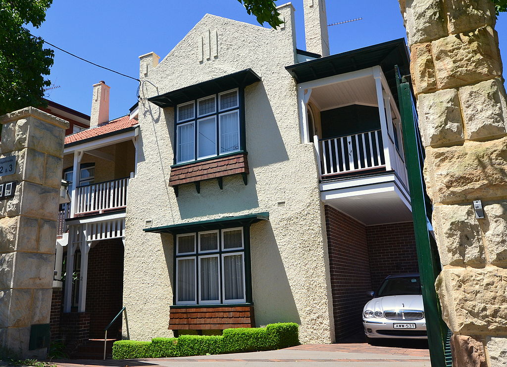 1024px-(1)Shellcove_Rd_house3.jpg