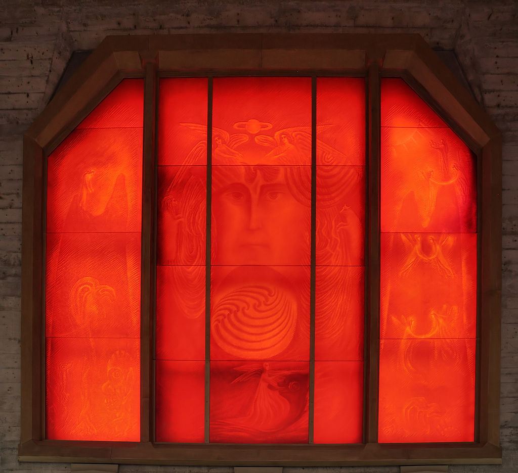 1024px-Dornach_-_Goetheanum_-_Rotes_Fenster.jpg