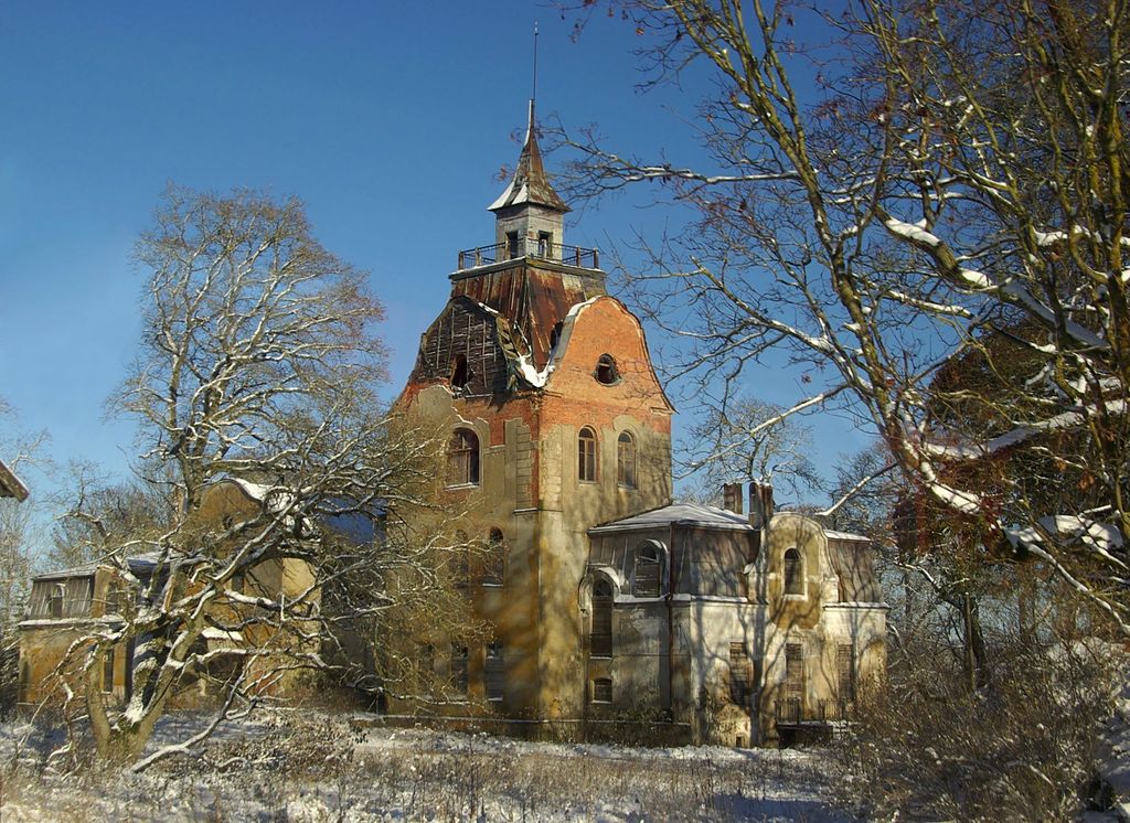 1024px-Neeruti_mõisa_peahoone.jpg