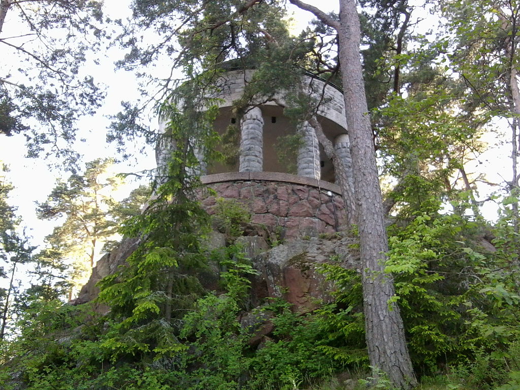 1024px-Pavilion_in_Kultaranta.jpg