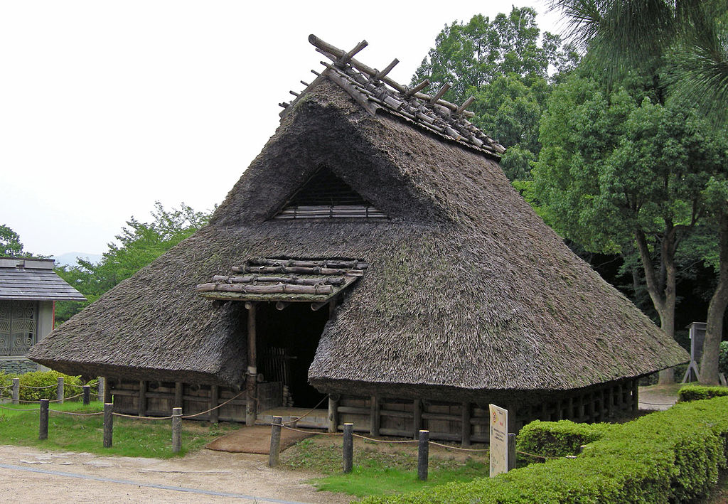1024px-Pit_House_in_Kiifudoki-no-oka_museum_of_history.jpg