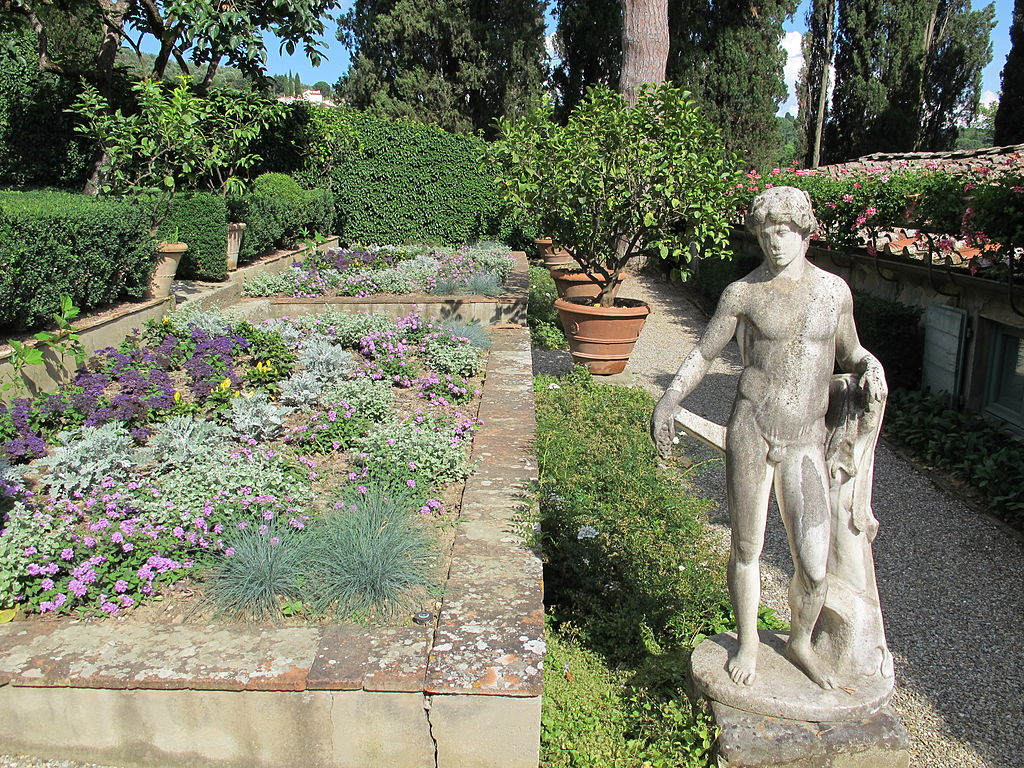 1024px-Villa_i_tatti,_ext.,_giardino_03.jpg