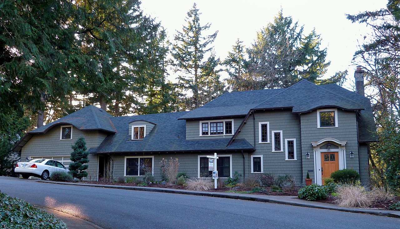 12 Strong_House_-_Portland_Oregon.jpg