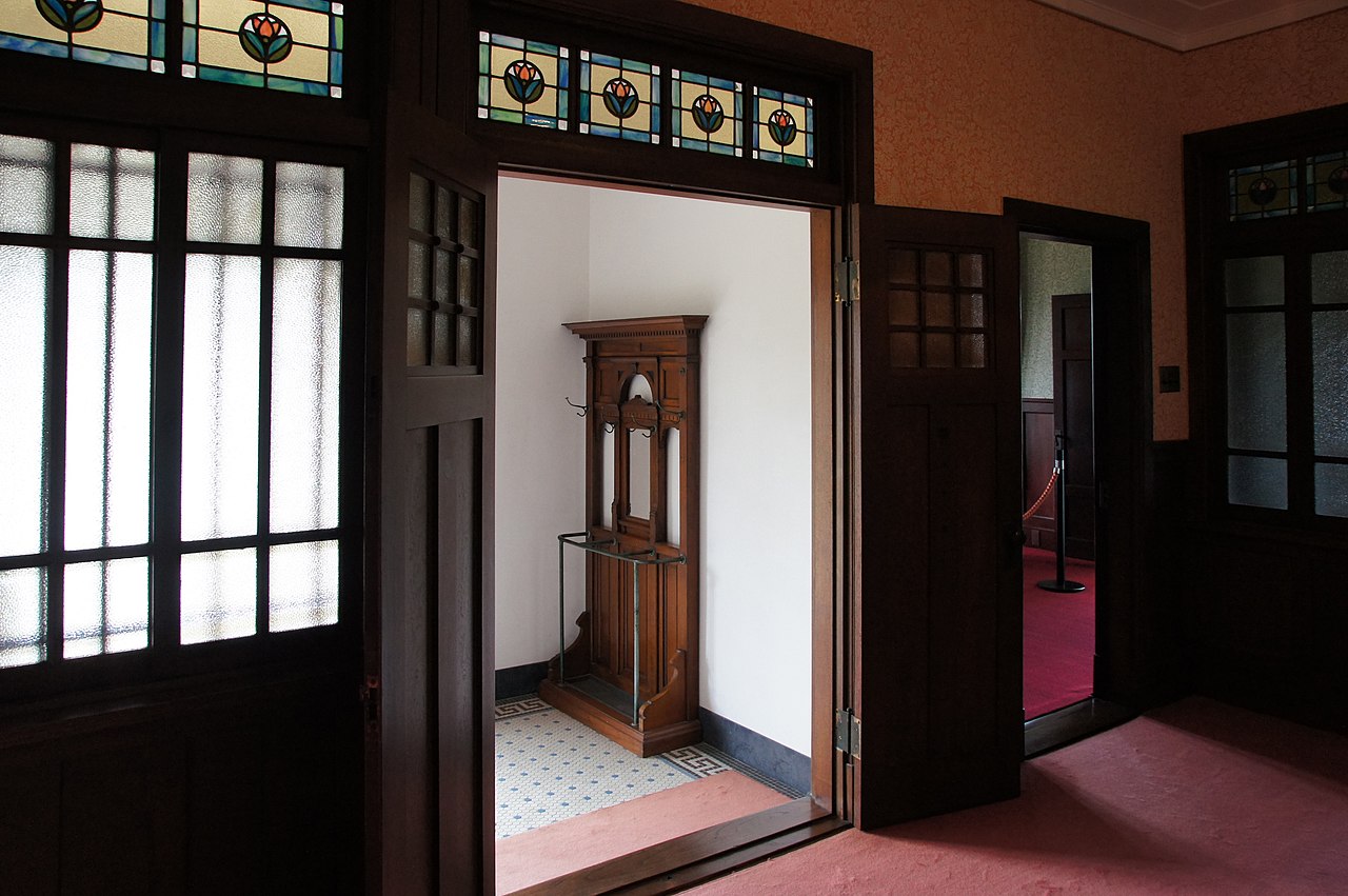 120922_Kawanishi_Municipal_Museum_Hyogo_pref_Japan13s5.jpg