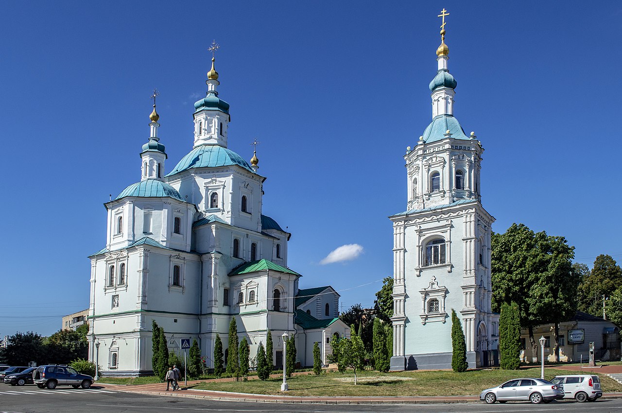 1280px-Воскресенський_собор_06.jpg