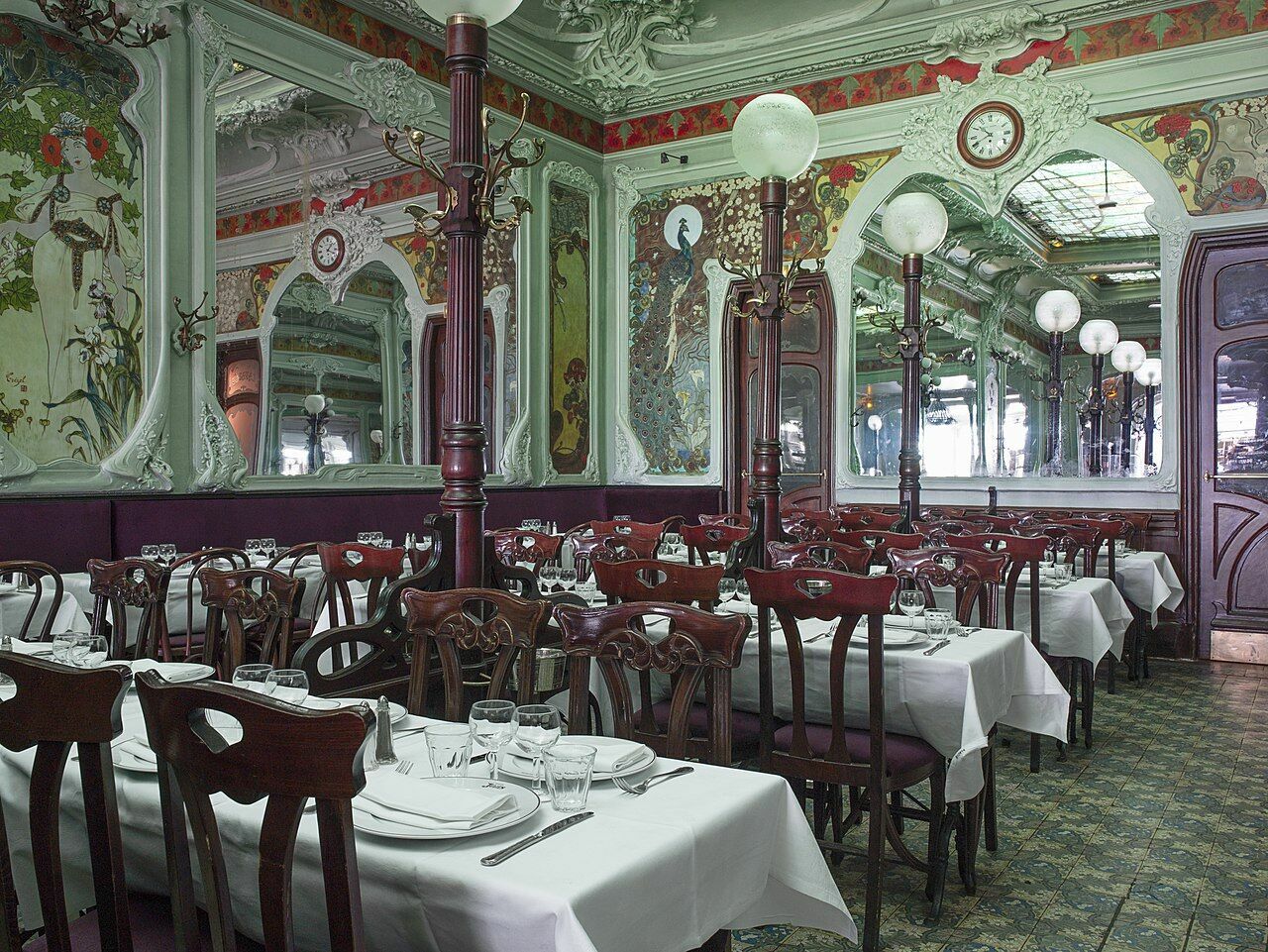 1280px-Brasserie_Julien_06.jpg