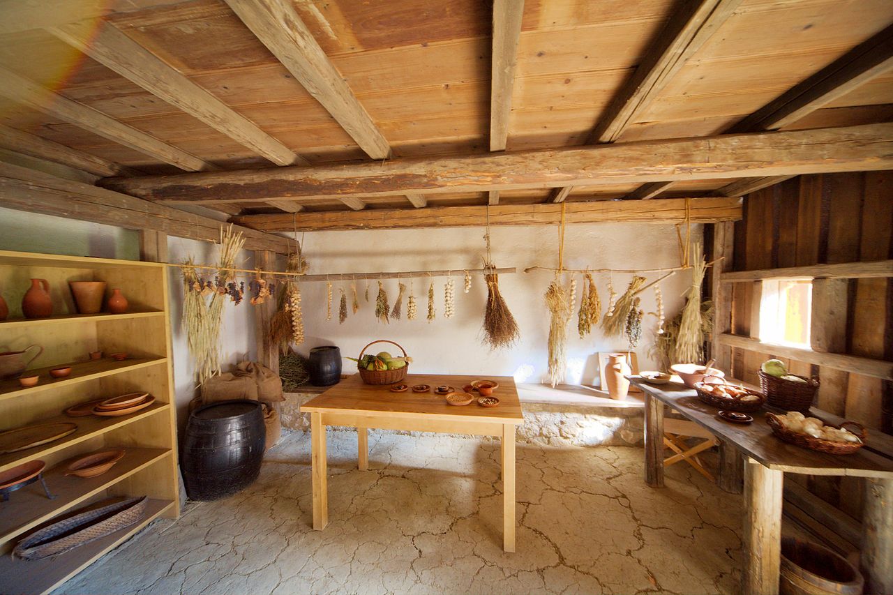 1280px-Carnuntum_Haus_des_Lucius_03.jpg