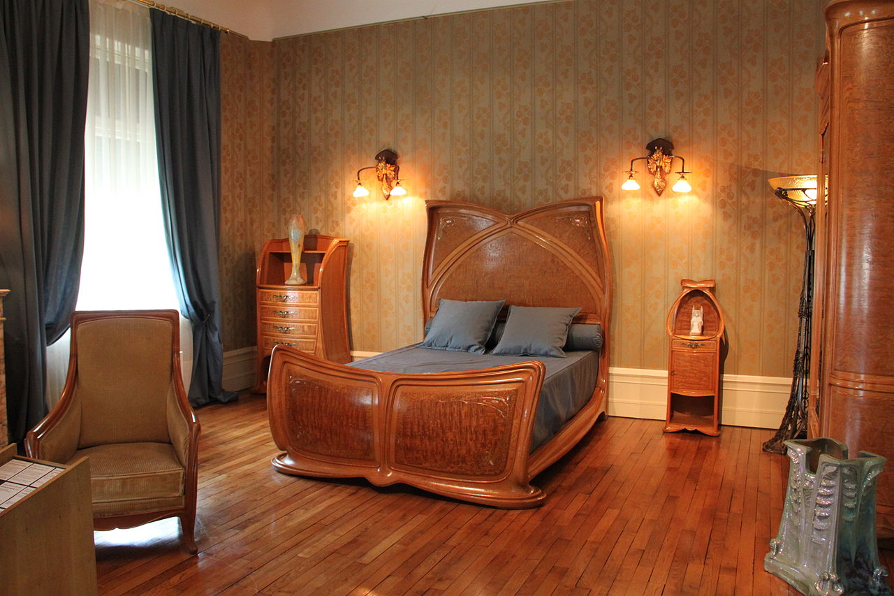 1280px-Chambre_à_coucher_Majorelle.jpg