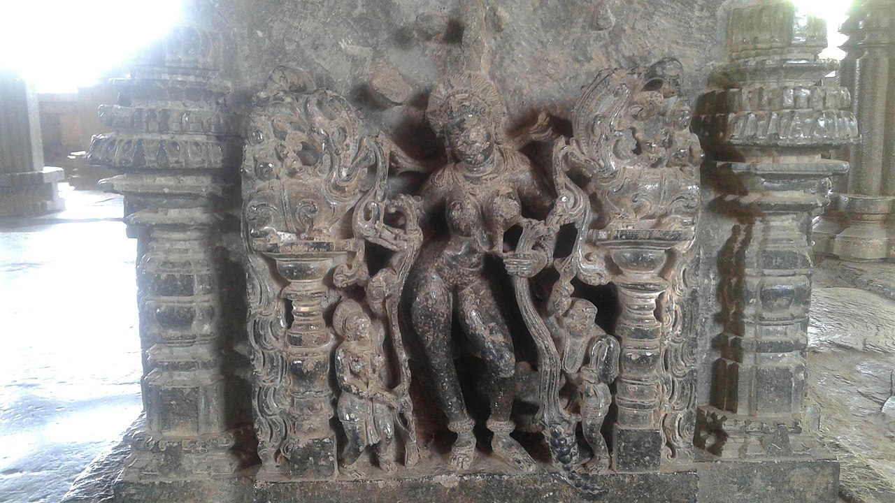 1280px-Kalleshwara_Temple_Carving_at_Bagali_-_Davanagere_District.jpg