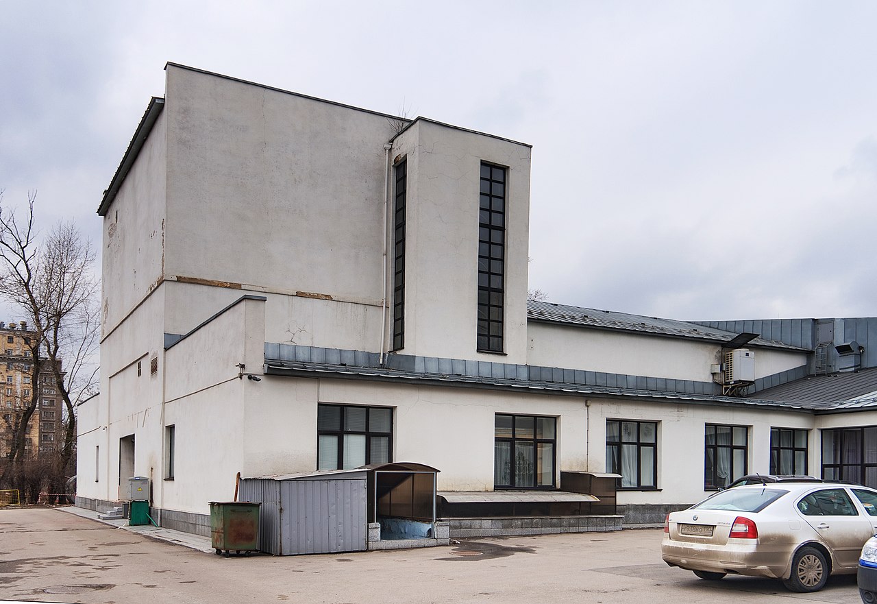 1280px-Moscow_EntuziastovHighway28_6166.jpg