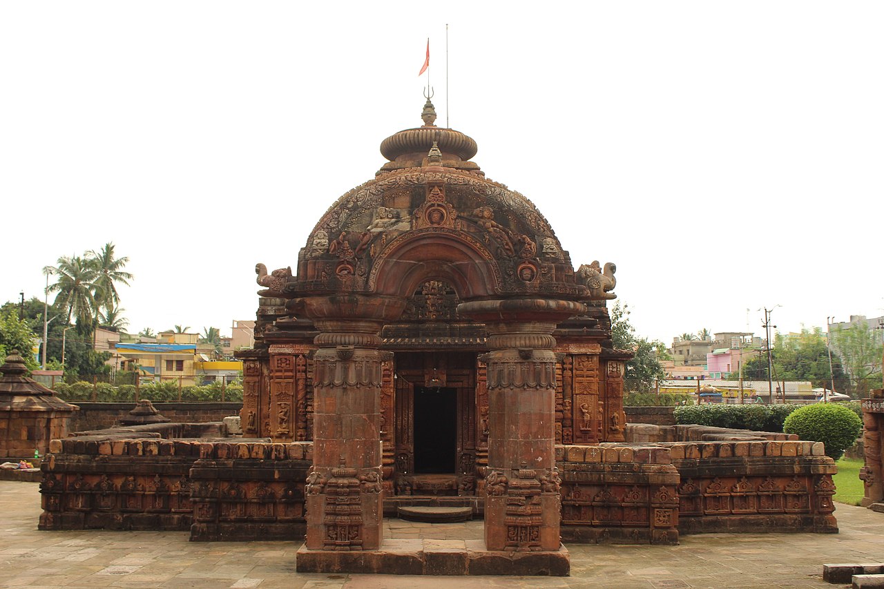 1280px-Mukteswar_Temple_01.jpg