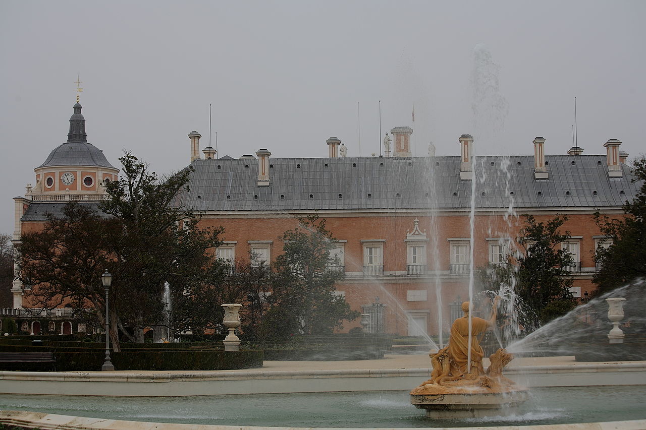1280px-Palacio_de_Aranjuez_1.jpg