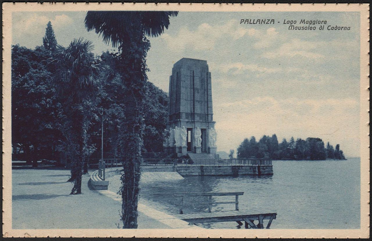 1280px-Pallanze_-_Lago_Maggiore_Mausoleo_di_Cadorna.jpg