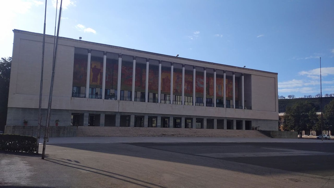 1280px-TeatroMed.jpg