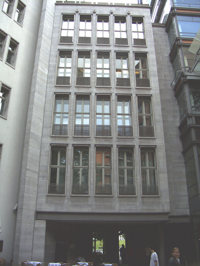 12x-Potsdamer_Platz_Huth_01.jpg