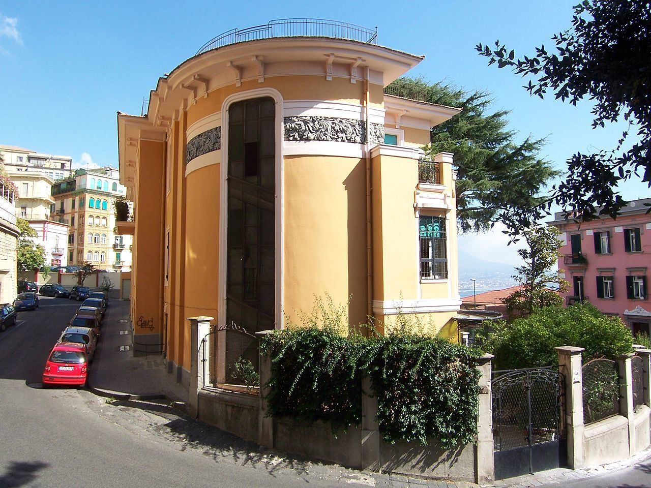 14 1280px-Villa_Ascarelli_-_Via_Palizzi100_2221.jpg