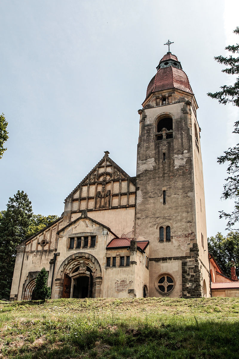 15 800px-Kostel_svatého_Jana_Nepomuckého_Štěchovice.jpg