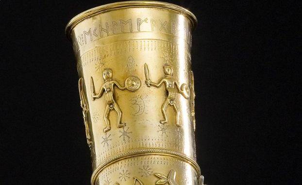 1538227759_5a-two-naked-berserkers-with-swords-and-shields-on-the-shorter-golden-horn.jpg