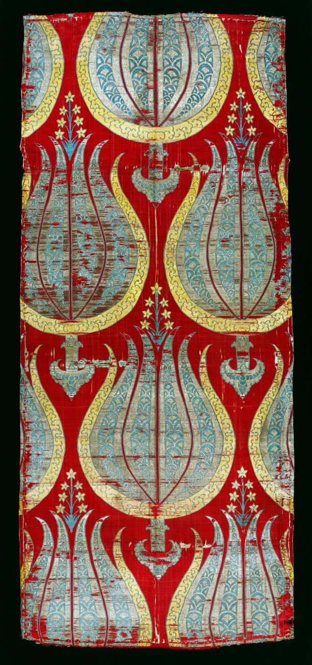 16d-2005-Osmannisk-tekstil-med-tulipaner.jpg