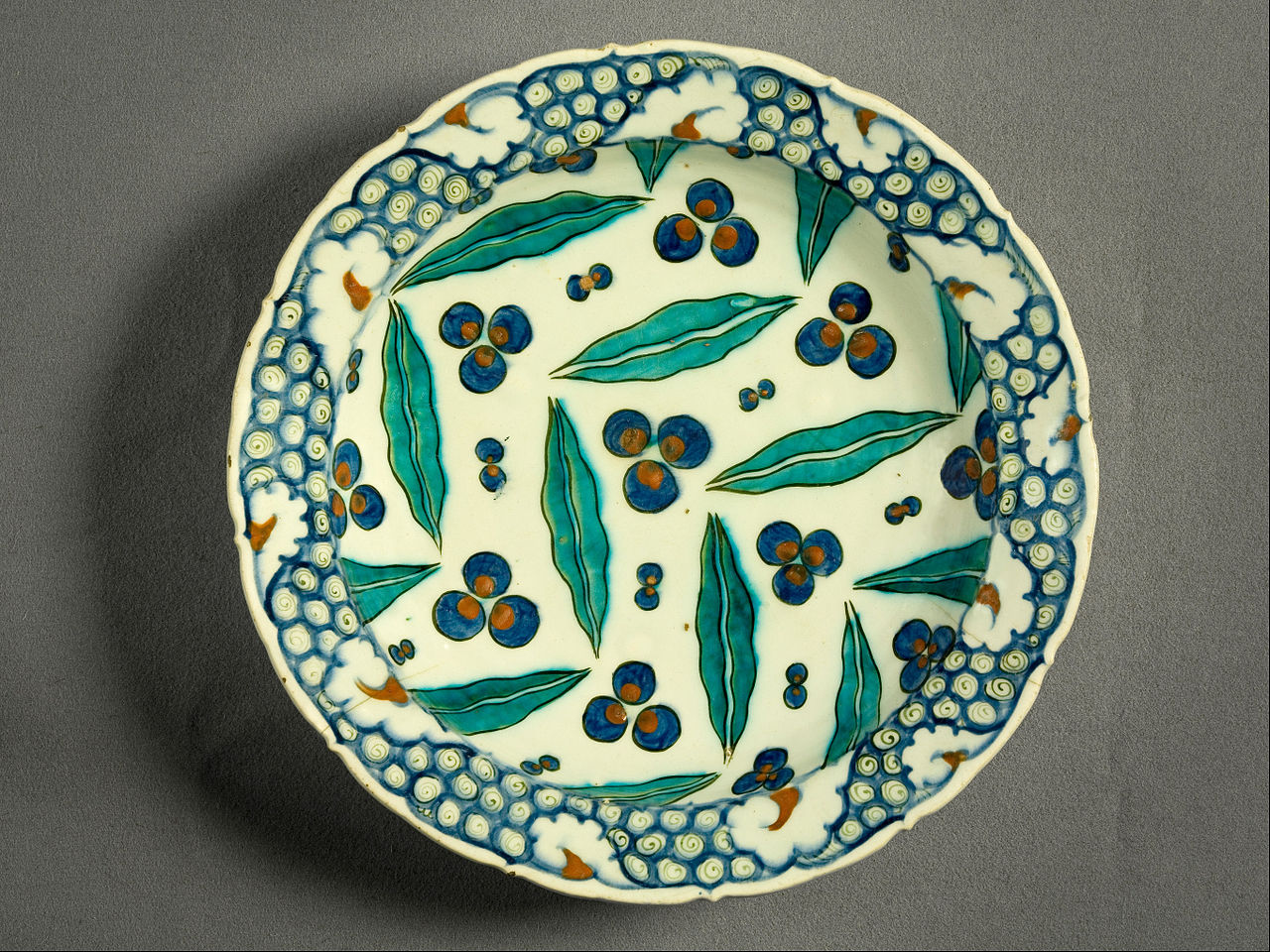 16d280px-Unknown,_Turkey_-_Underglaze_Painting_-_Google_Art_Project.jpg