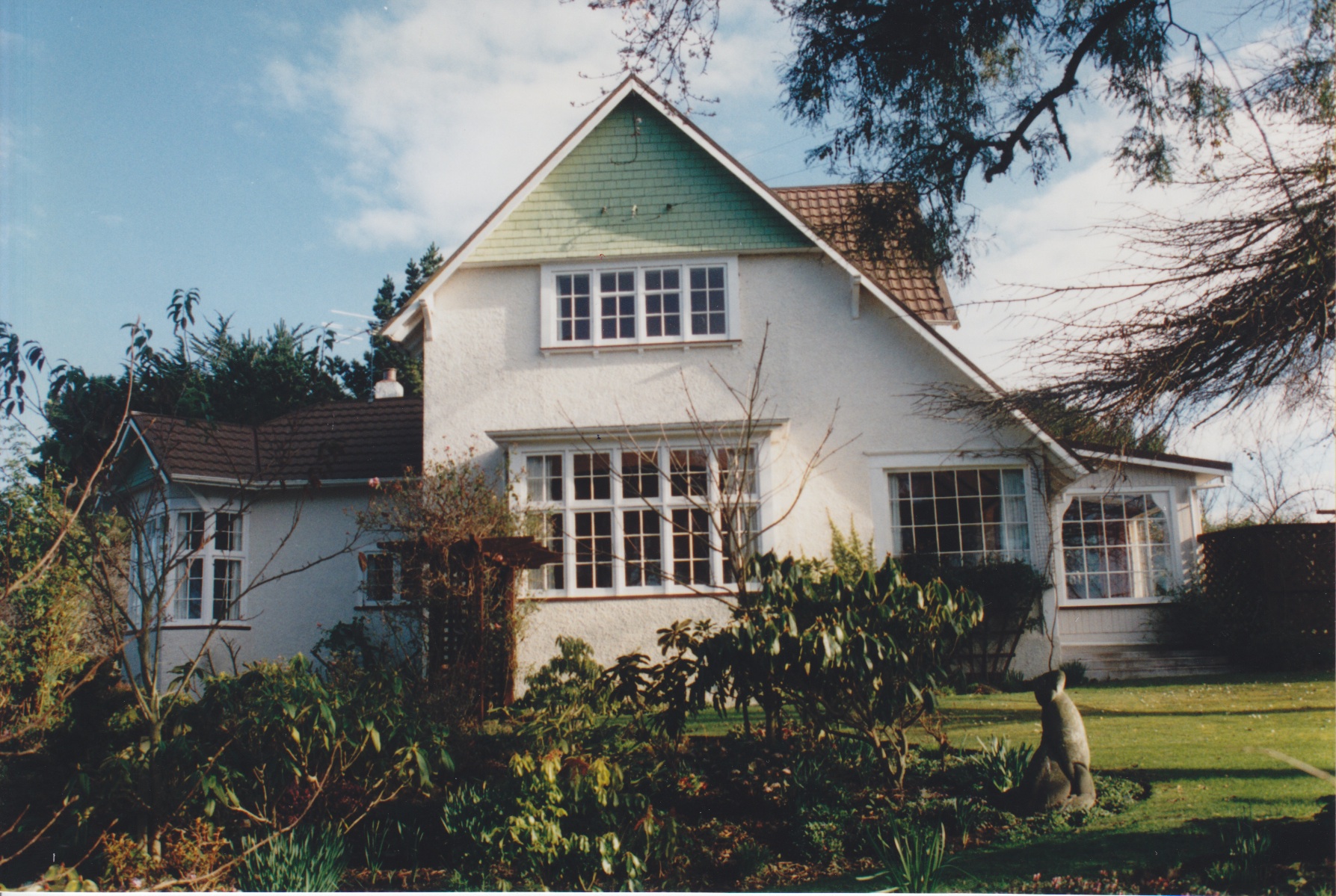 18 barnett-house-1.jpg