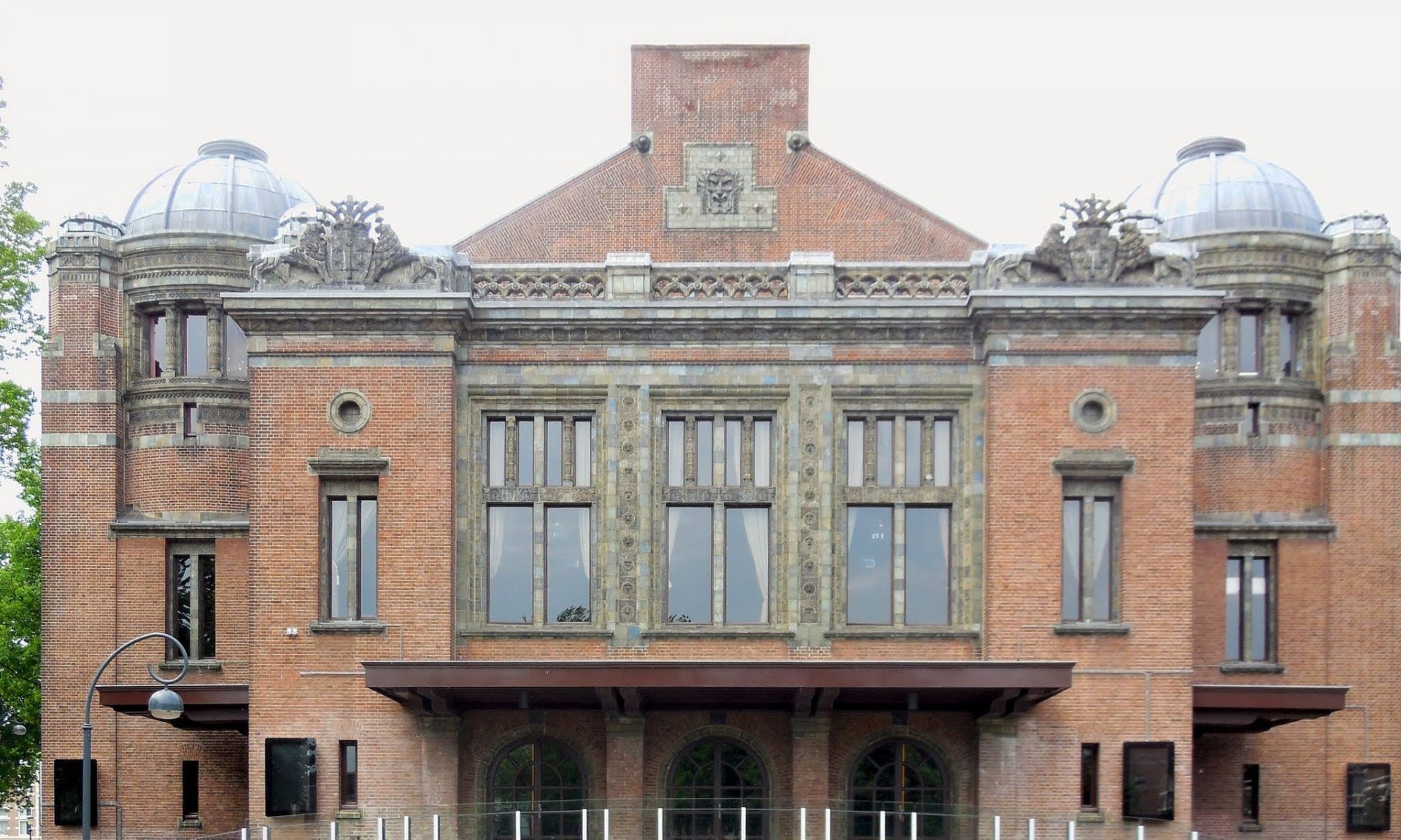 18 Wilsonsplein 23, Stadsschouwburg (Johan Adrianus Gerardus van der Steur 1915-18) (1).jpg