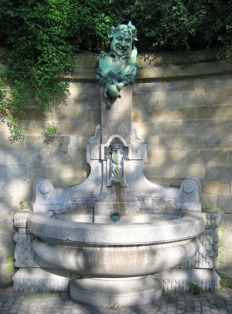 1900Froschbrunnen-kiemlen.jpg