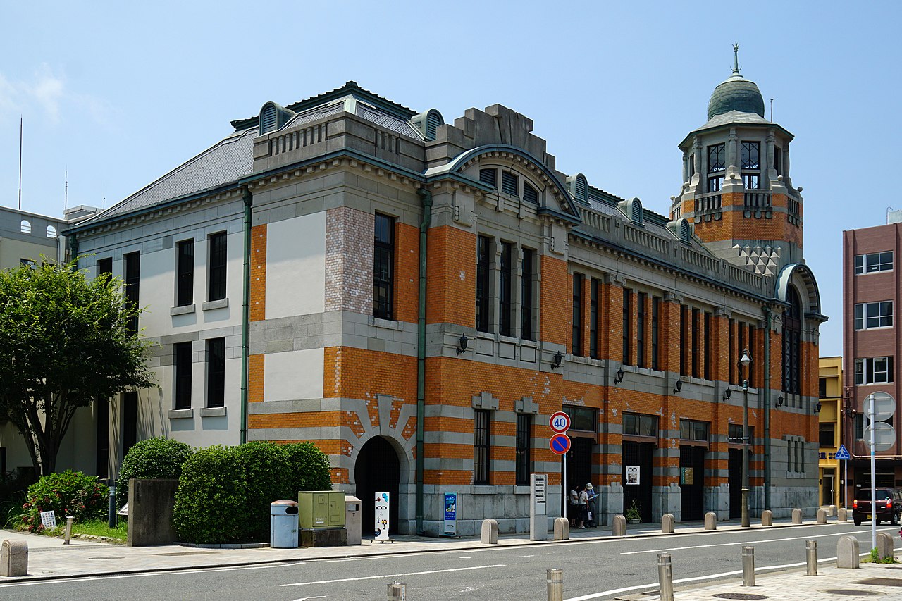 1917 1280px-140721_Former_Osaka_Shosen_Moji_Branch_Office_Kitakyushu_Japan02n.jpg