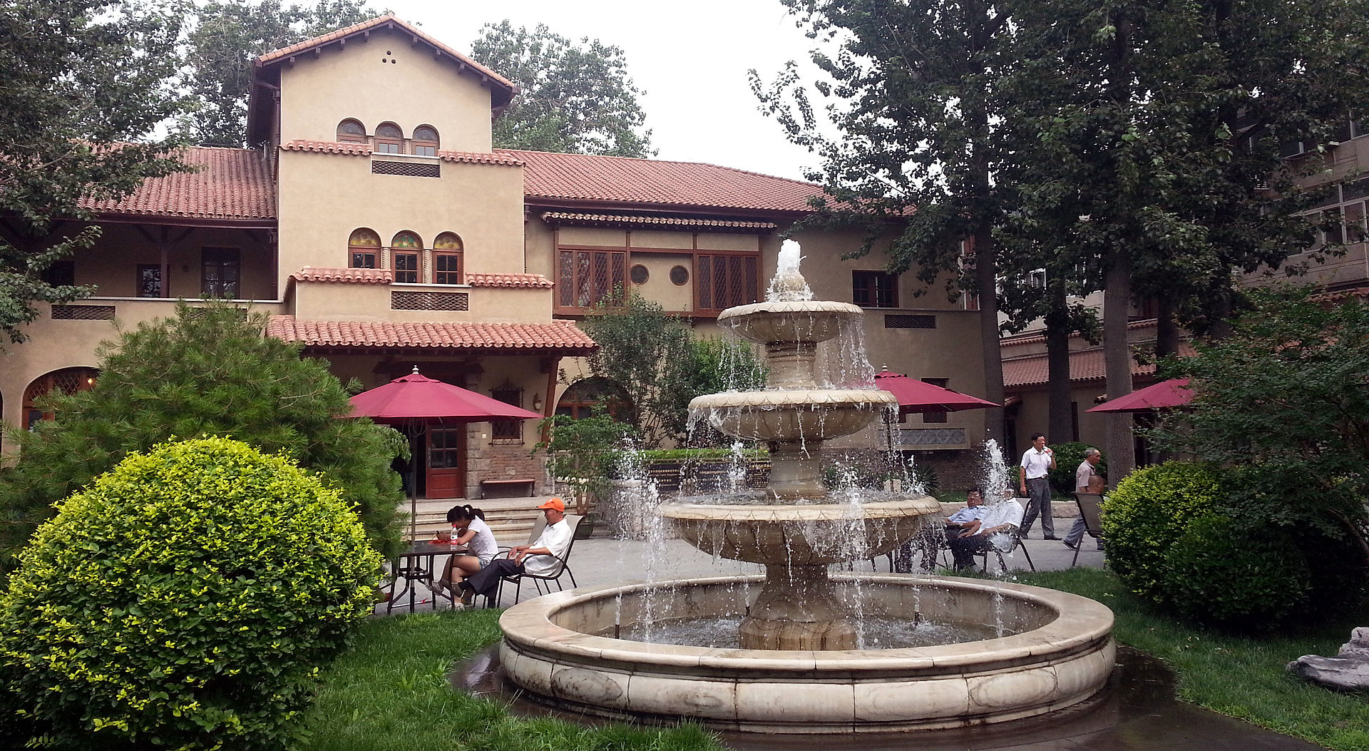 1920 тяньцзинь 1920px-Jing_yuan_mansion_tianjin.jpg