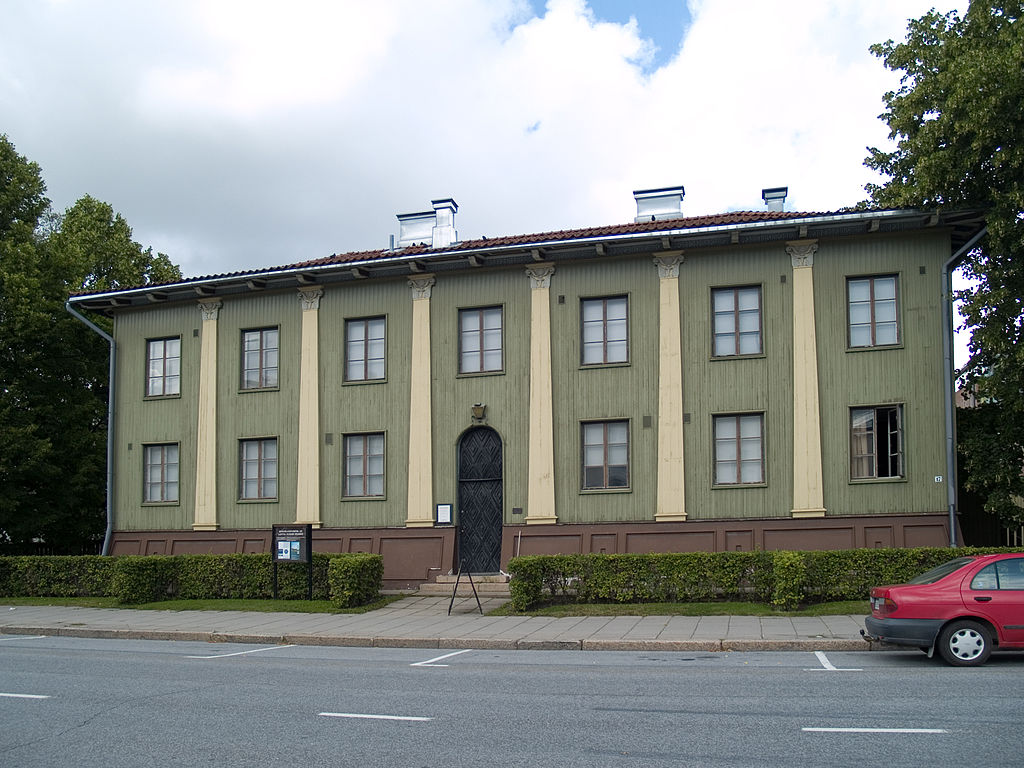 1926 1024px-White_Guard_bldg_Seinajoki.jpg