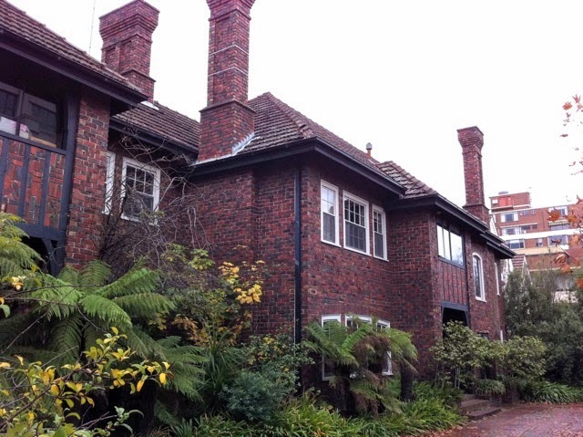 1933 гамильтонHaddon Hall 706.jpg