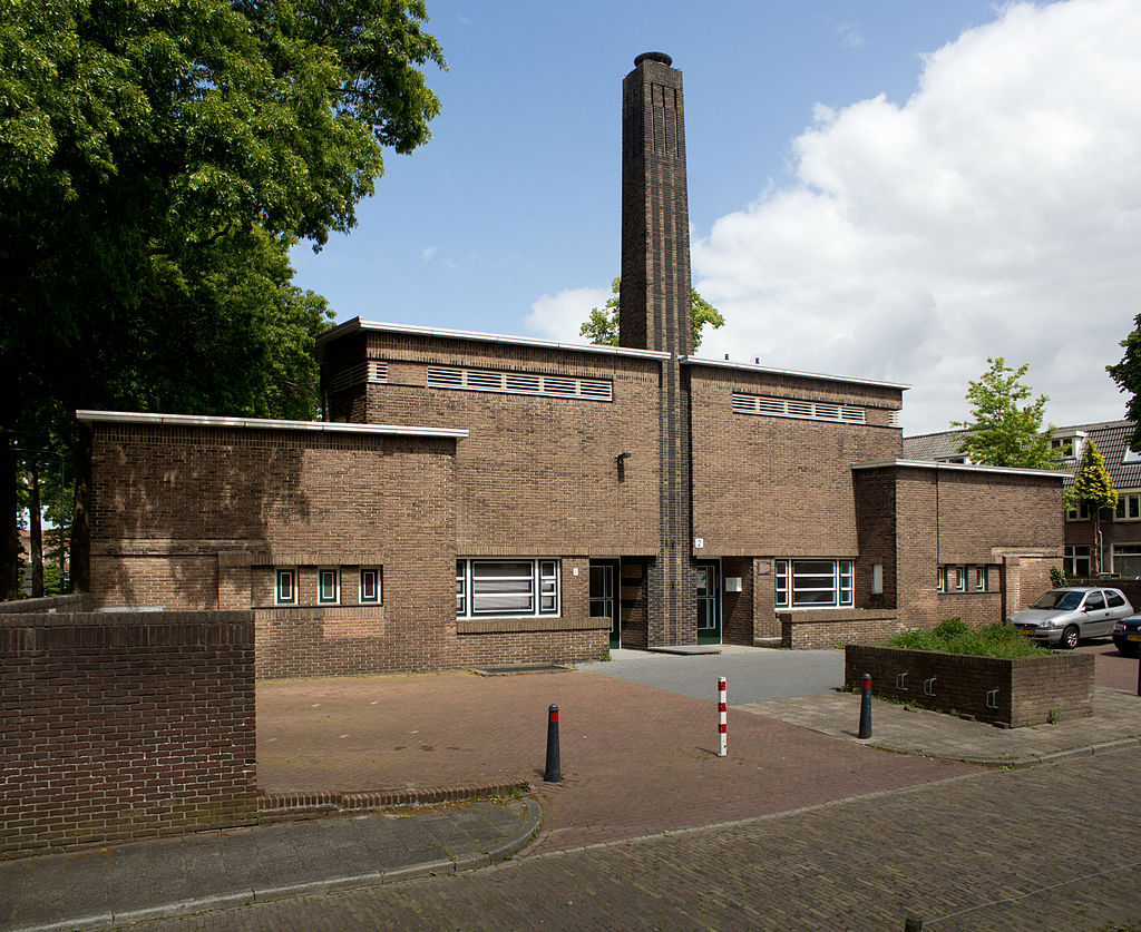 21 1024px-407337_Volksbadhuis.jpg