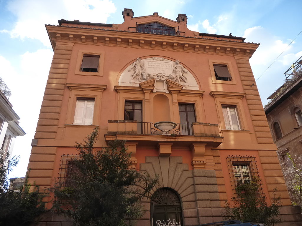 21 1024px-V_Ruggero_Bonghi_23_-_villino_(Aschieri_1921)_P1070294.jpg