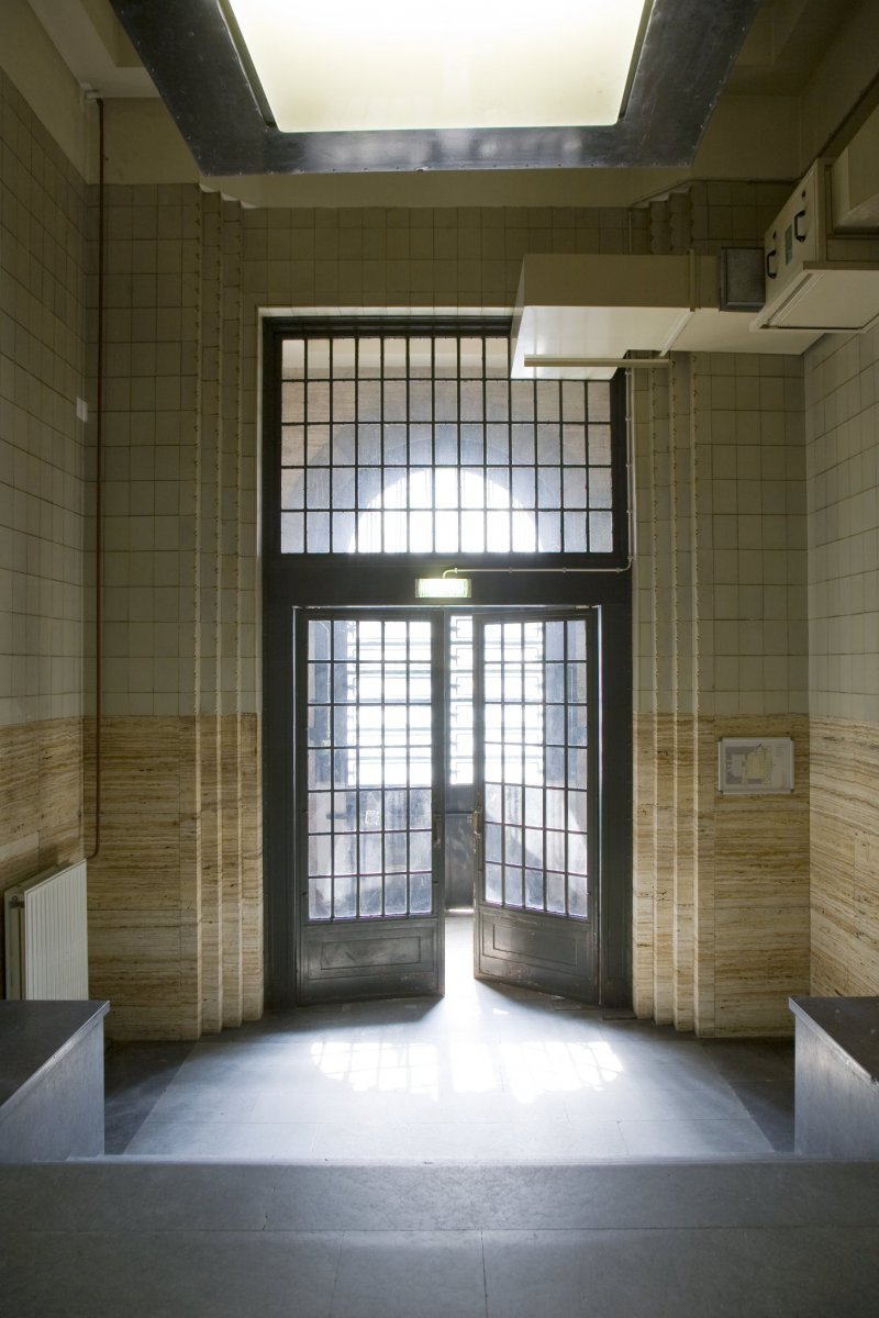 22Interieur_centrale_hal,_zij-ingang_-_Rotterdam_-_20429277_-_RCE.jpg