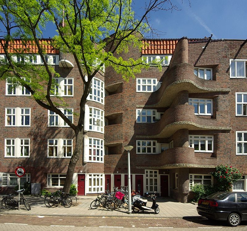 23 800px-Amsterdam_Woonhuis_Holendrechtstraat_1-47_005.jpg