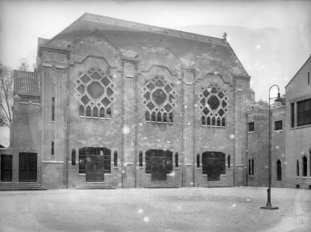 24 1024px-Nieuwe_kapel,_Archief_Dom._Paul_Bellot_-_Eindhoven_-_20068435_-_RCE.jpg